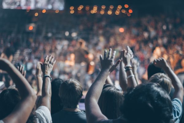 audience-blur-bokeh-976866